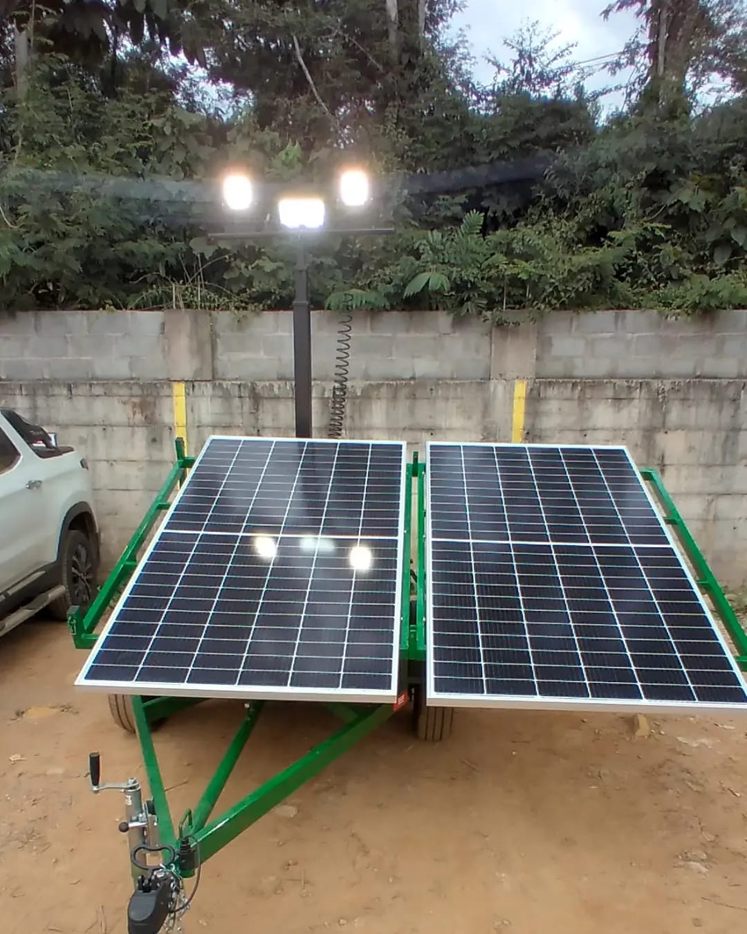Locação/Aluguel de Torre de Iluminação Solar - NOVO NORTE LOCAÇÕES